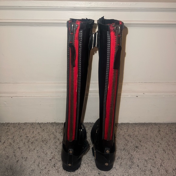 Steve Madden Rain Boot - Picture 4 of 4